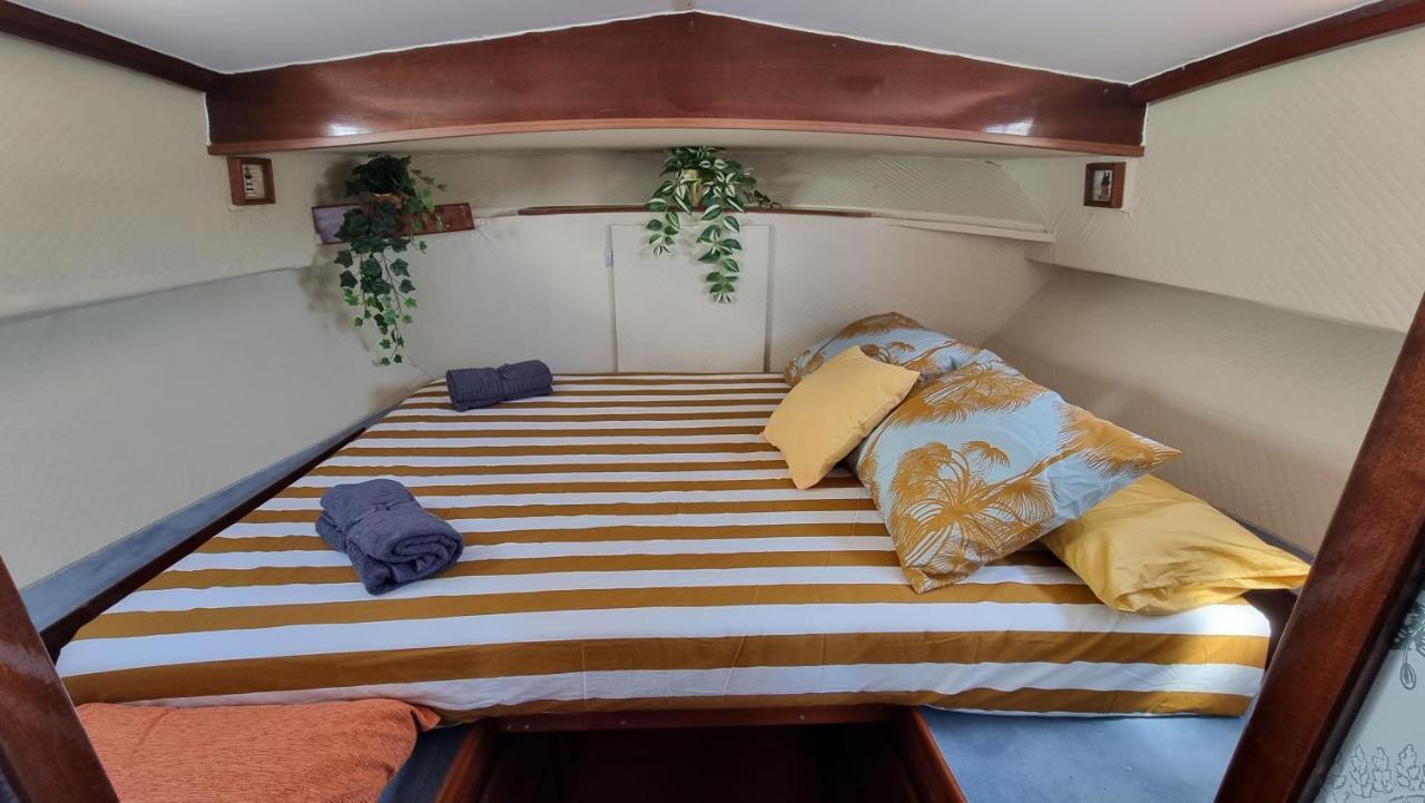 Hotel Charming Boat House In Barcelona With Big Terrace And Solarium San Adrián de Besós Zewnętrze zdjęcie