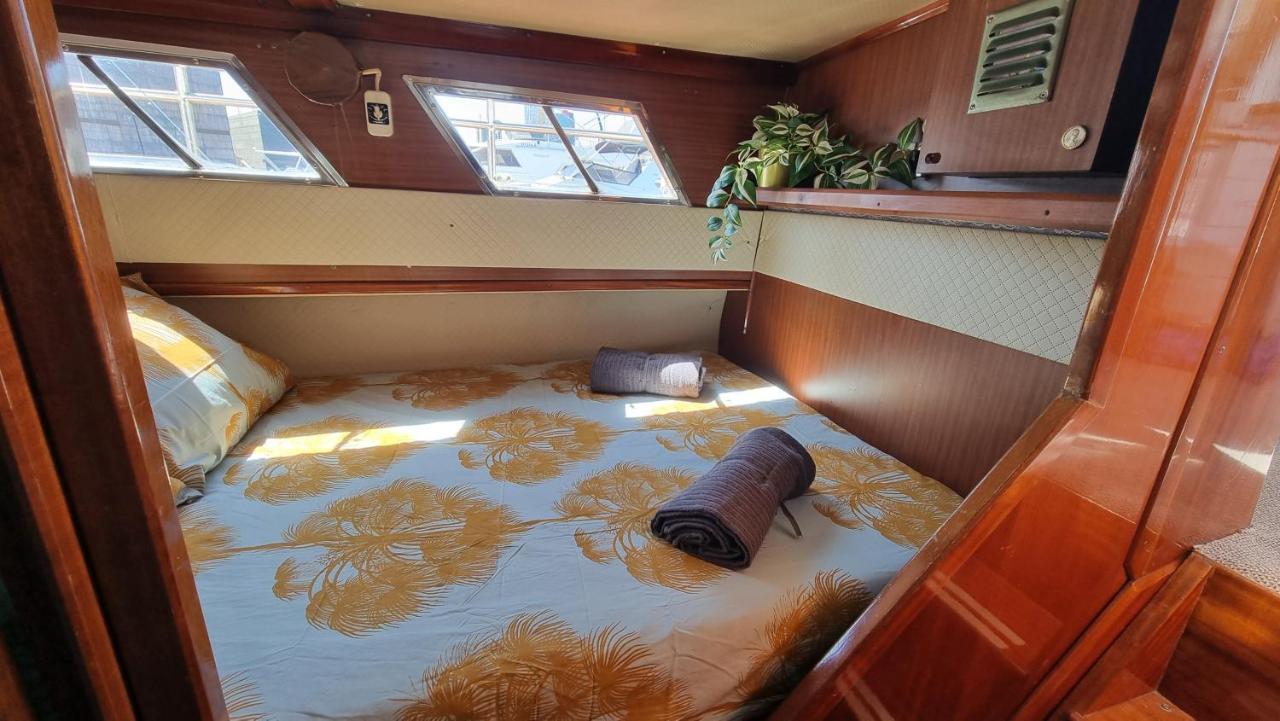 Hotel Charming Boat House In Barcelona With Big Terrace And Solarium San Adrián de Besós Zewnętrze zdjęcie